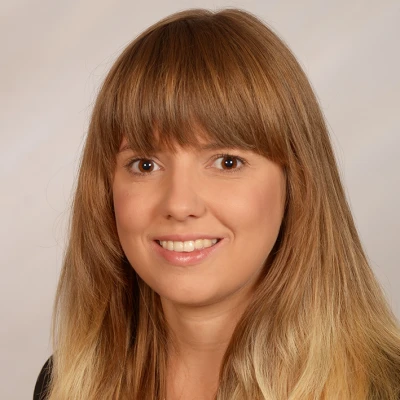 Dr. Claudia Mustroph